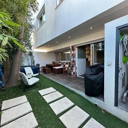 Dom wakacyjny Leonid's House