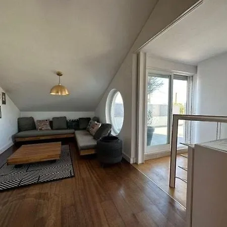 Holiday home Leonid's House Montijo