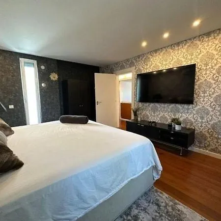 Leonid's House * Montijo